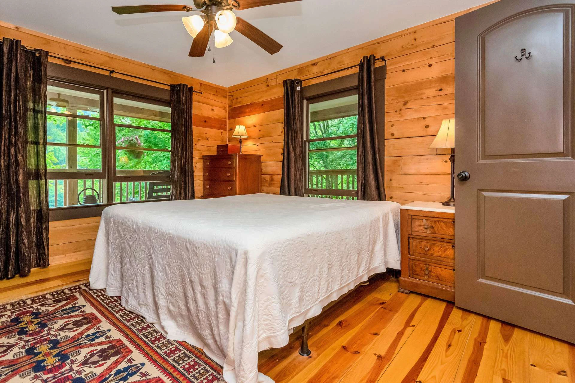 Image number 5 for the current listing